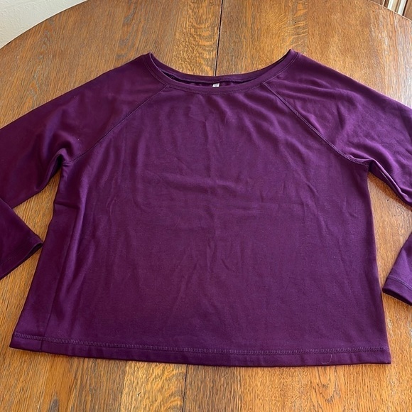 Fabletics Isabel Wide Sleeve Pullover Plum Sweatshirt size M - Picture 2 of 12